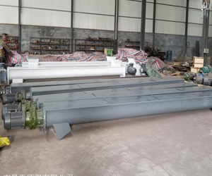 200型U型螺旋輸送機(jī)特寫(xiě)